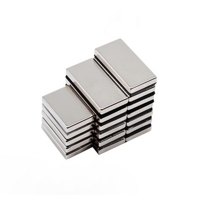 Potente imán de bloque